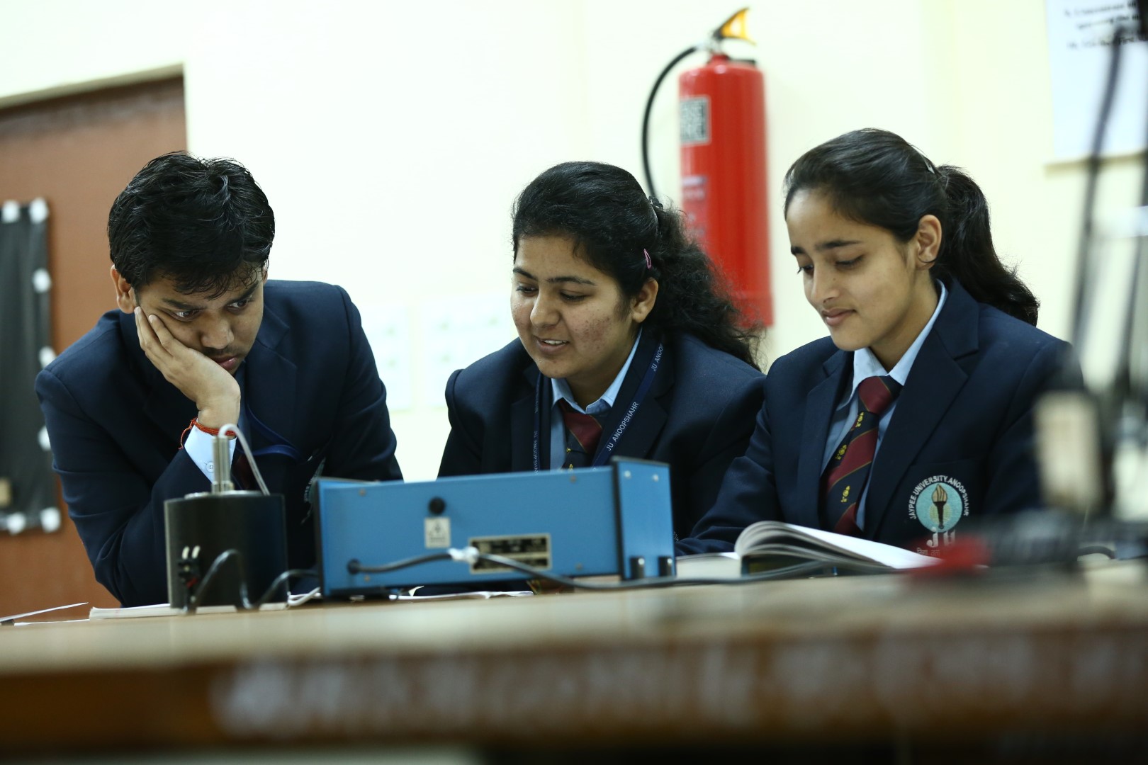  Students in Lab